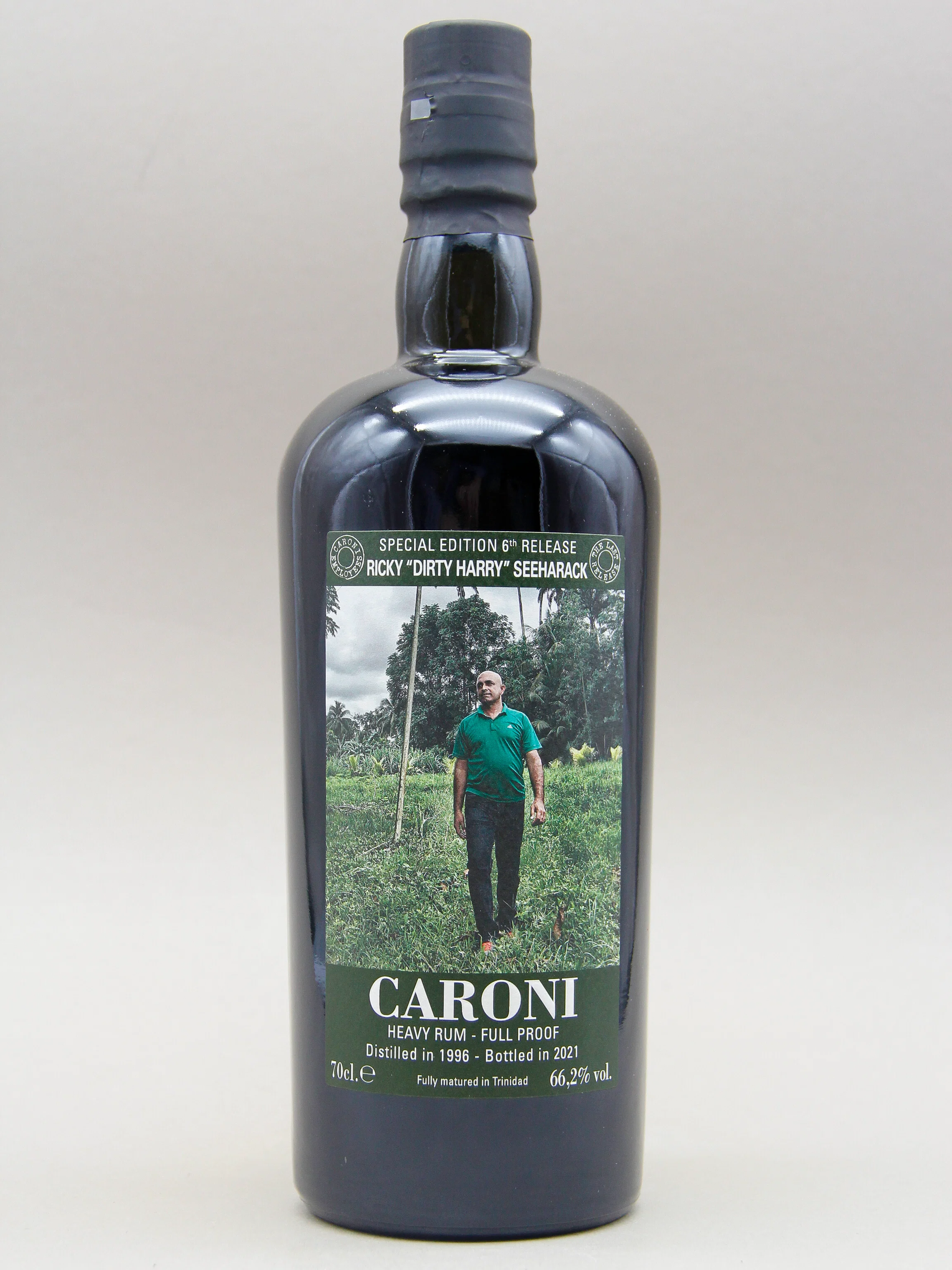 Caroni Employees 6th Release, Ricky "Dirty Harry" Seeharack, Trinidad Rum (66.2%, 70cl) - Image 2