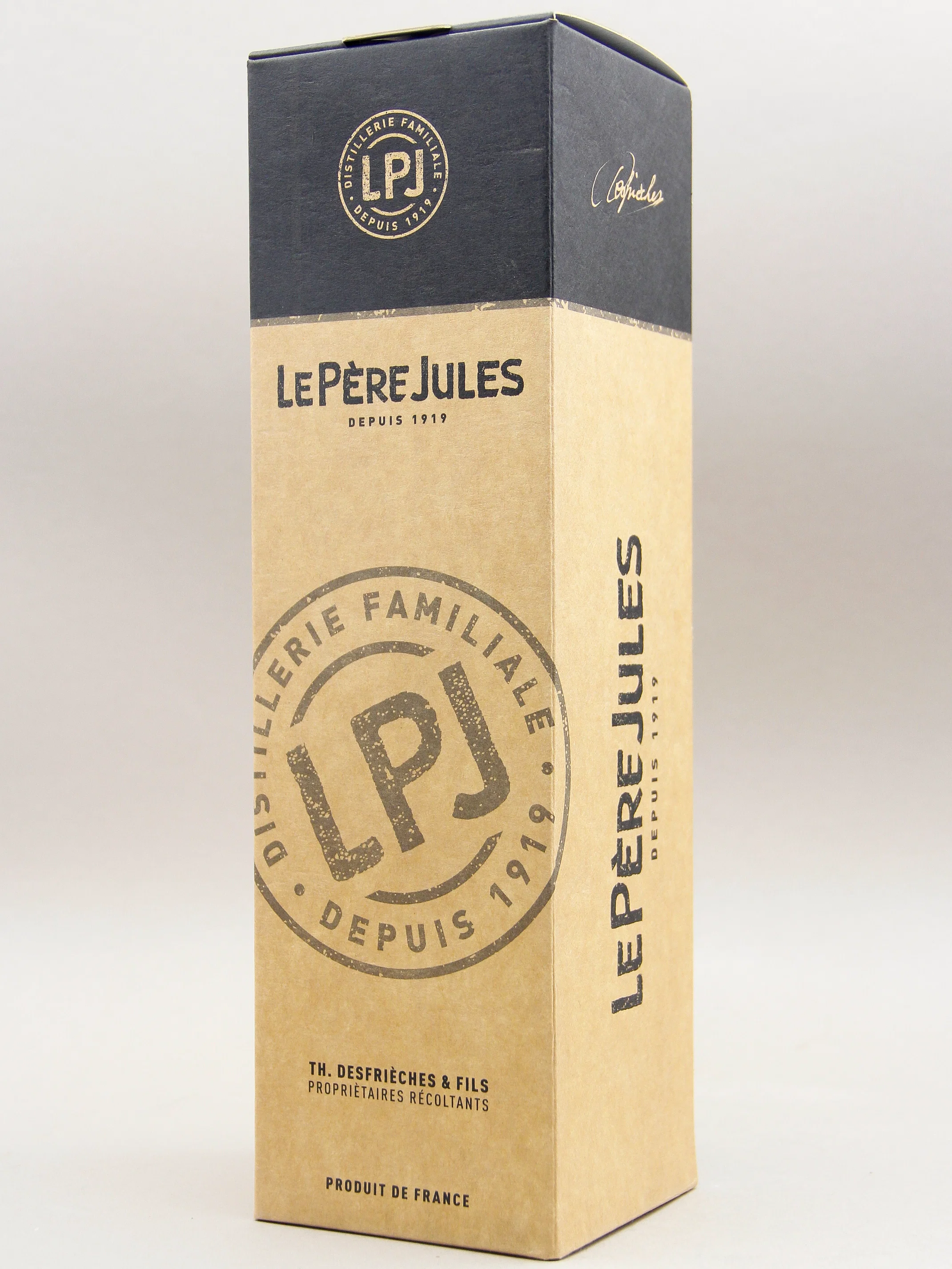 Calvados Le Pere Jules 3 Years (41%, 70cl) - Image 2