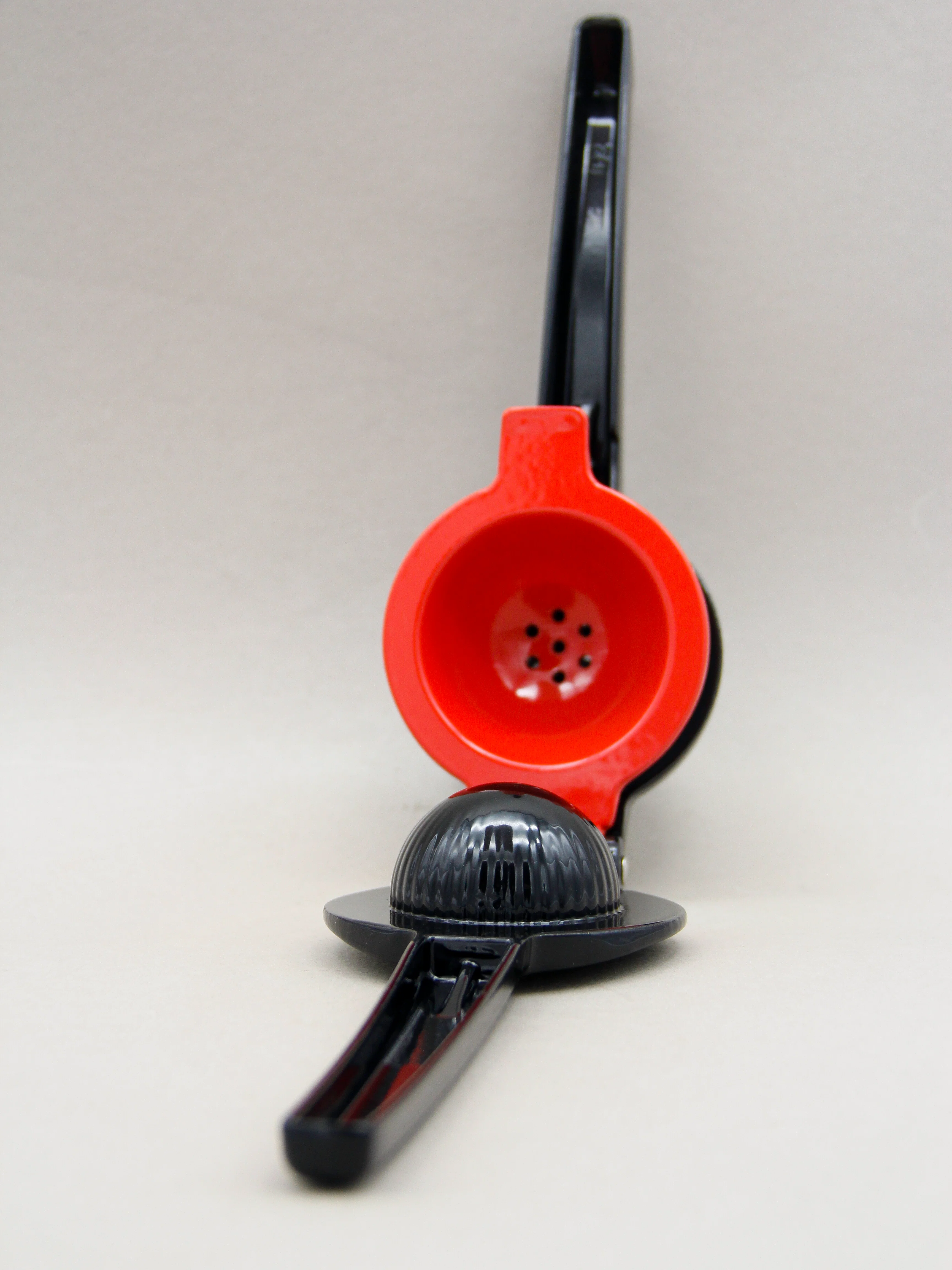 Lime and Lemon Squeezer (Mexican Elbow), Black and Red - Image 3